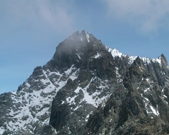 El Pico Bolívar por su altura ostenta las mas bajas temperaturas del pais
